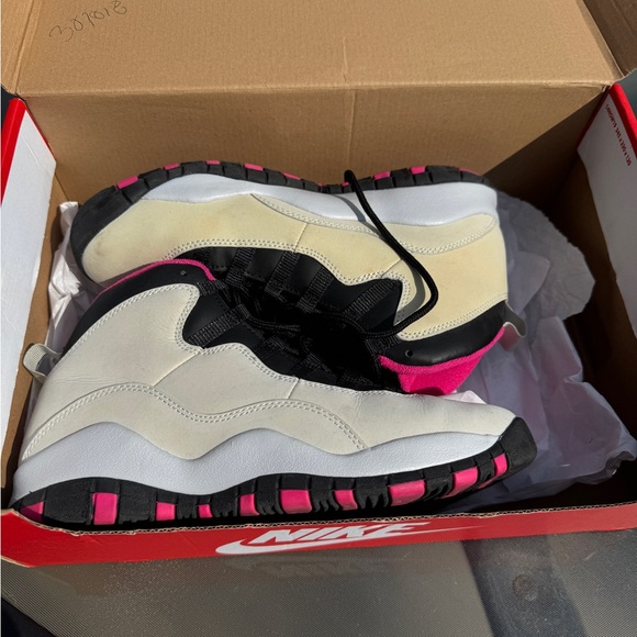 Nike Air Jordan 10 Retro shoes 487211 008 - Picture 2 of 4